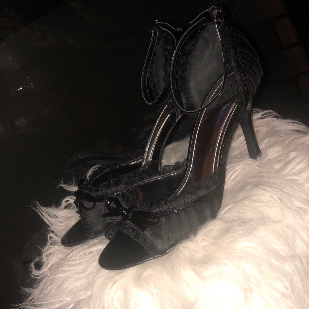 Black heels